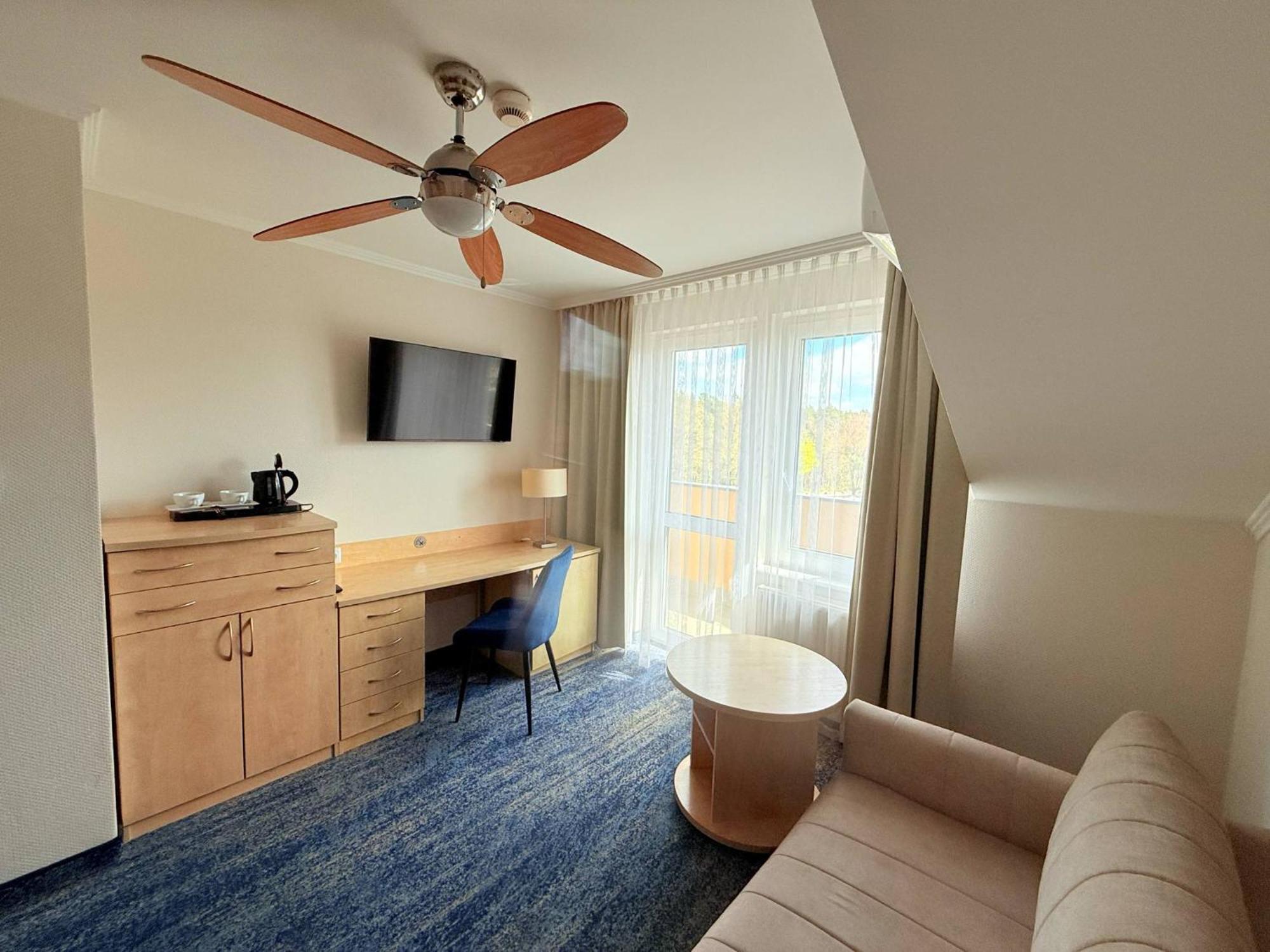 Hotel La Siesta & Medical Spa Jastrzebia Gora Luaran gambar